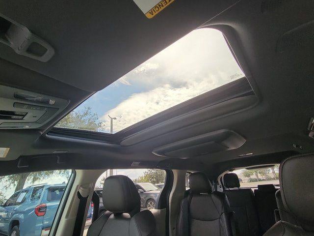 2021 Toyota Sienna Platinum