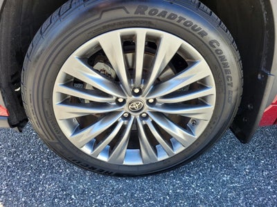 2022 Toyota Highlander Hybrid Platinum