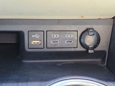 2022 Toyota Highlander Hybrid Platinum