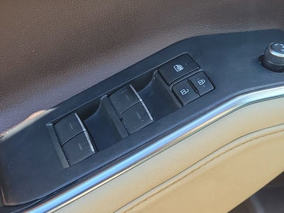 2022 Toyota Highlander Hybrid Platinum