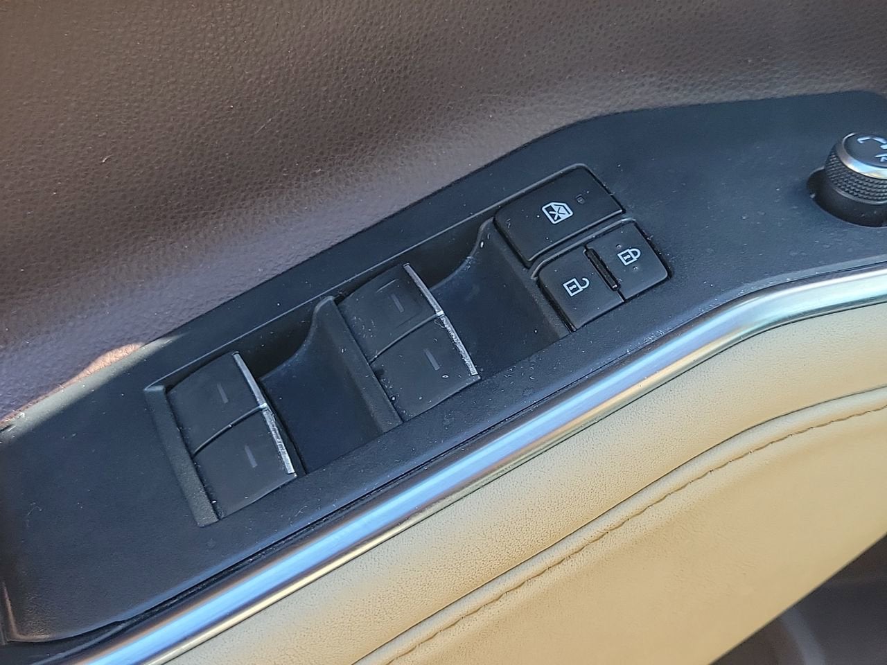 2022 Toyota Highlander Hybrid Platinum