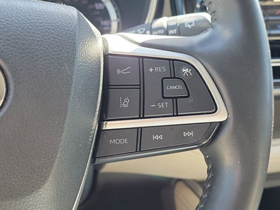 2022 Toyota Highlander Hybrid Platinum