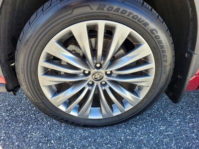 2022 Toyota Highlander Hybrid Platinum