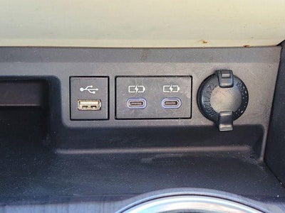 2022 Toyota Highlander Hybrid Platinum