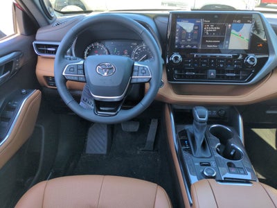 2022 Toyota Highlander Platinum