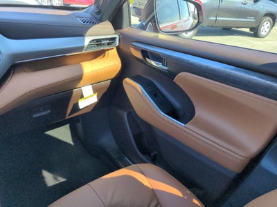 2022 Toyota Highlander Platinum