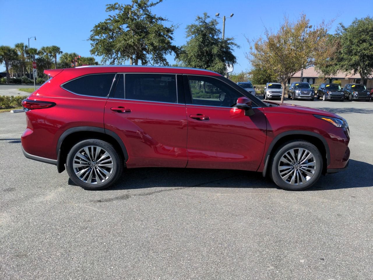 2022 Toyota Highlander Platinum