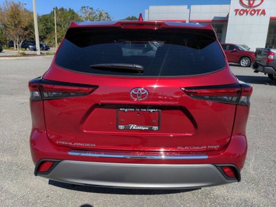 2022 Toyota Highlander Platinum