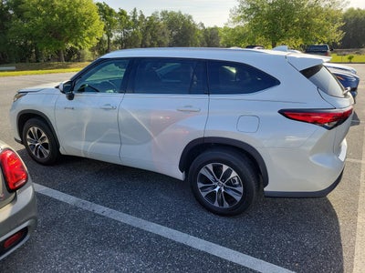 2021 Toyota Highlander XLE