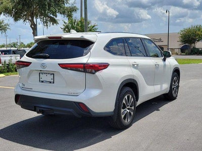 2021 Toyota Highlander XLE