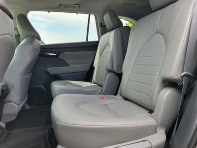 2022 Toyota Highlander XLE