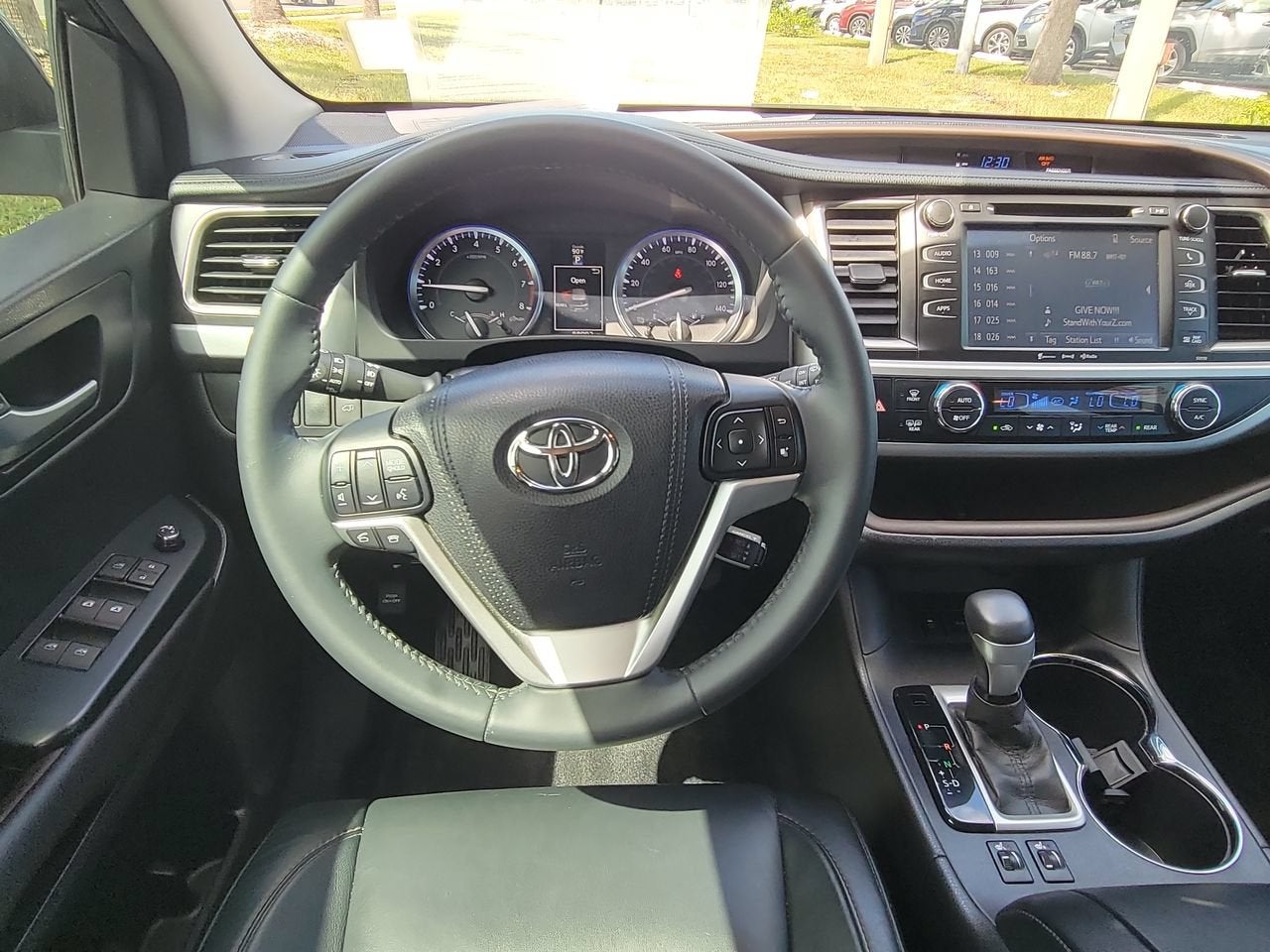 2016 Toyota Highlander XLE V6