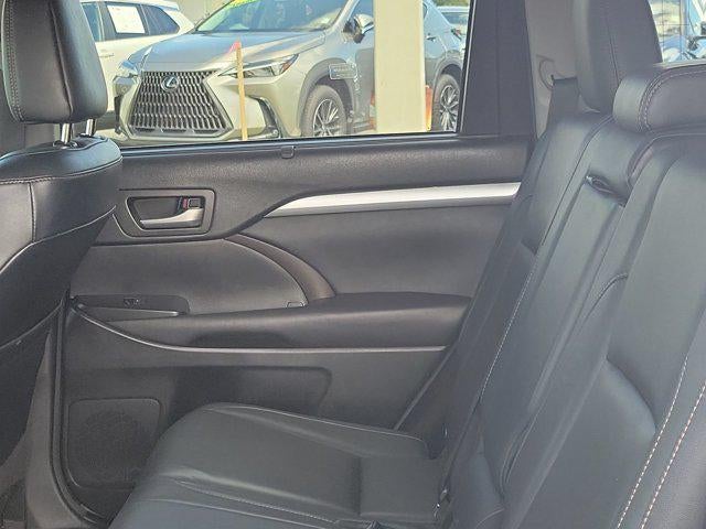 2016 Toyota Highlander XLE V6