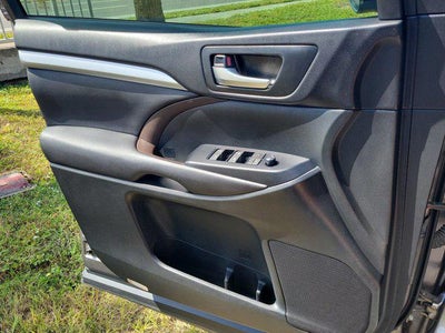 2016 Toyota Highlander XLE V6