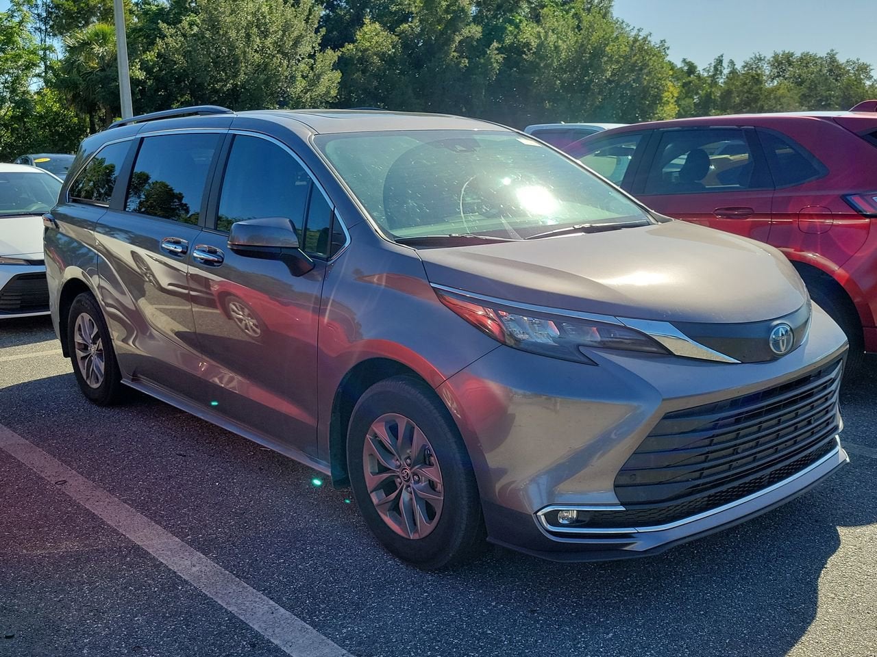 2024 Toyota Sienna XLE