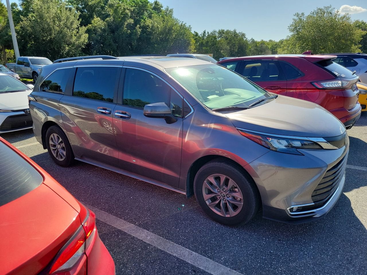 2024 Toyota Sienna XLE