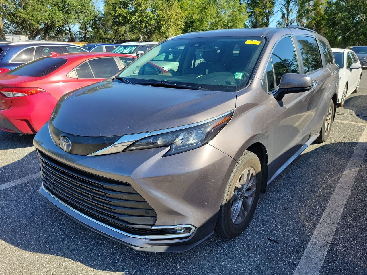 2024 Toyota Sienna XLE