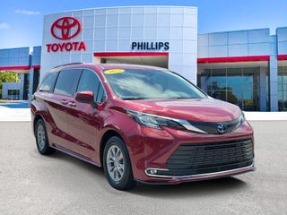 2023 Toyota Sienna XLE