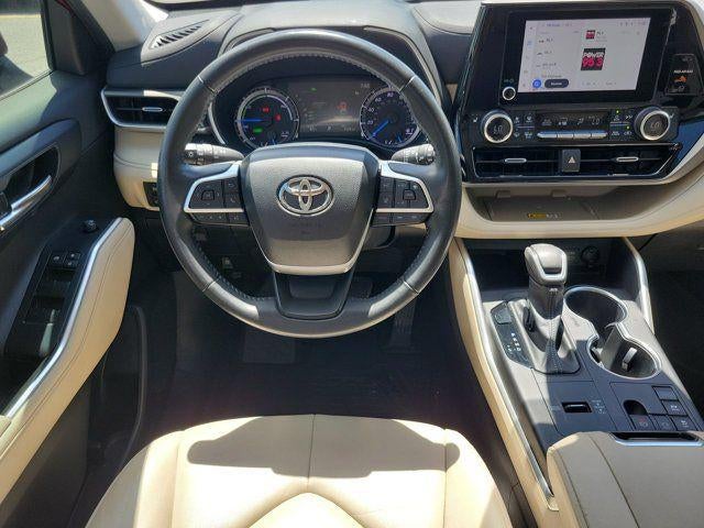 2023 Toyota Highlander Hybrid XLE