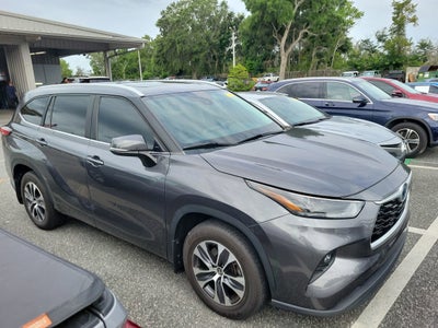 2023 Toyota Highlander Hybrid XLE