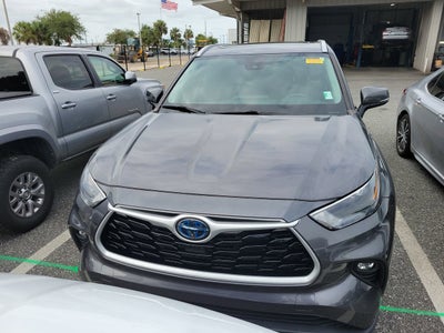 2023 Toyota Highlander Hybrid XLE