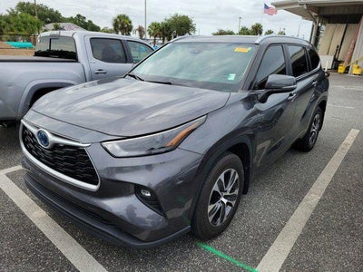 2023 Toyota Highlander Hybrid XLE
