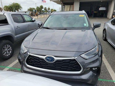 2023 Toyota Highlander Hybrid XLE