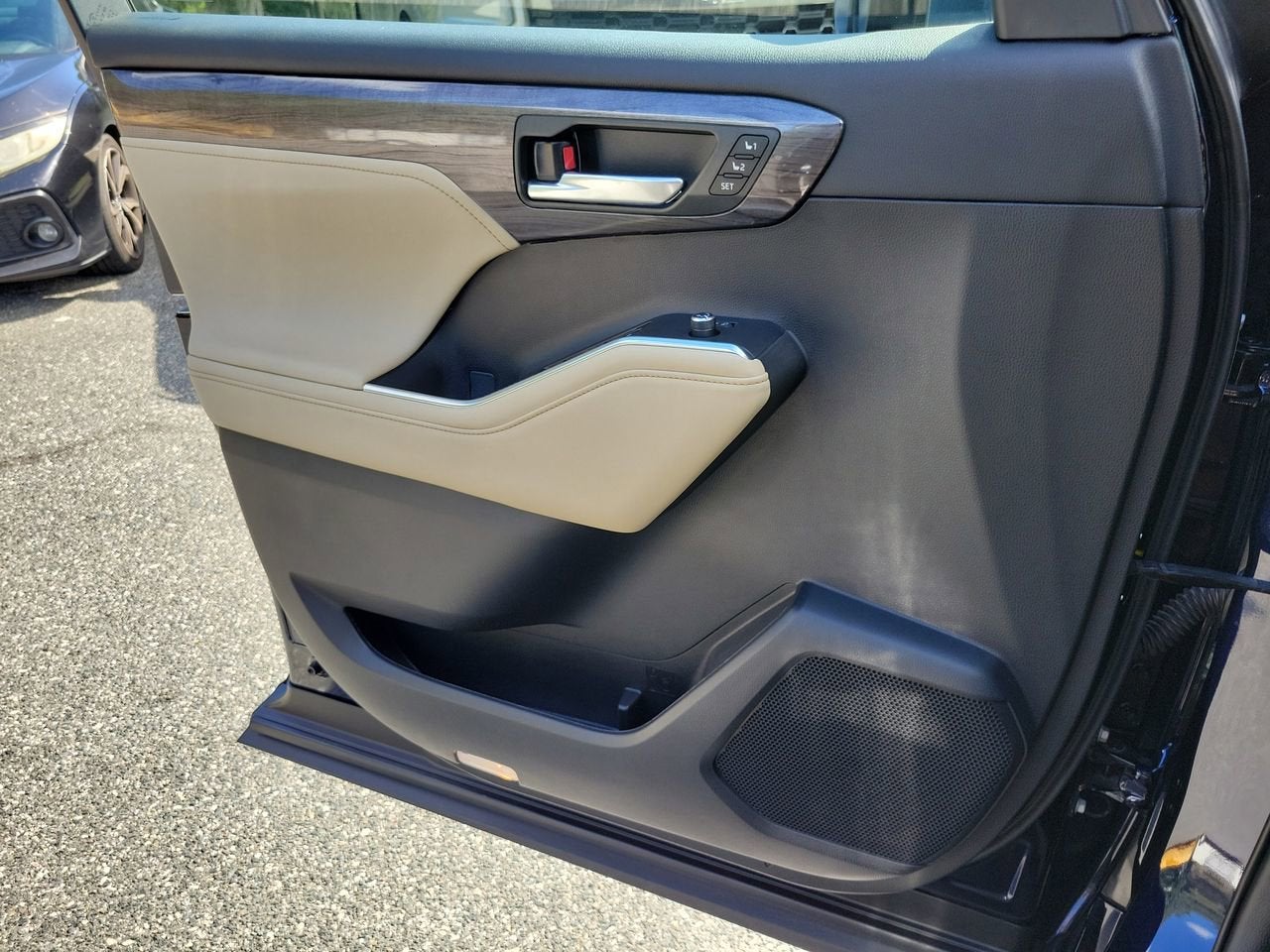 2023 Toyota Highlander Platinum