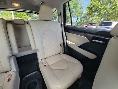 2023 Toyota Highlander Platinum