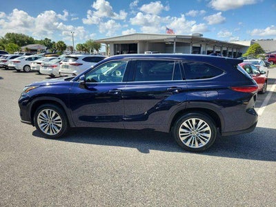 2023 Toyota Highlander Platinum