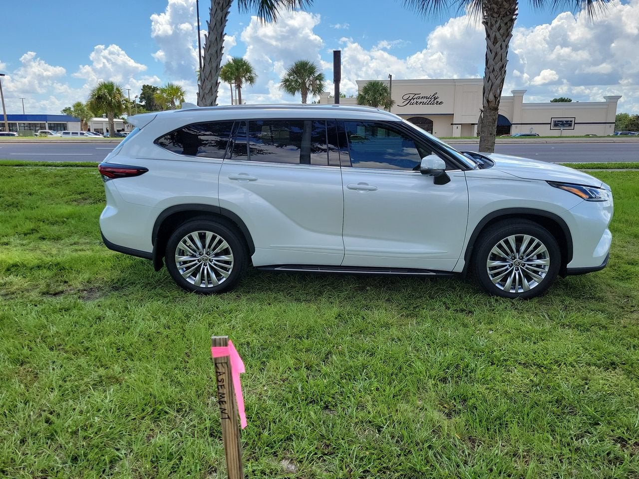 2024 Toyota Highlander Platinum