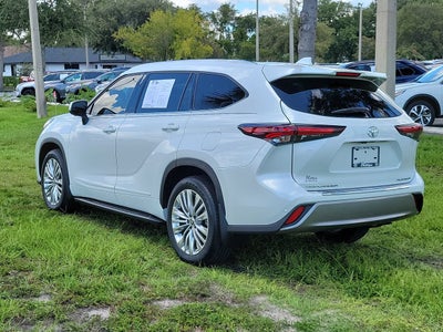2024 Toyota Highlander Platinum