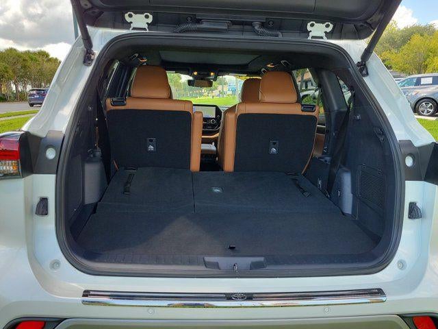 2024 Toyota Highlander Platinum