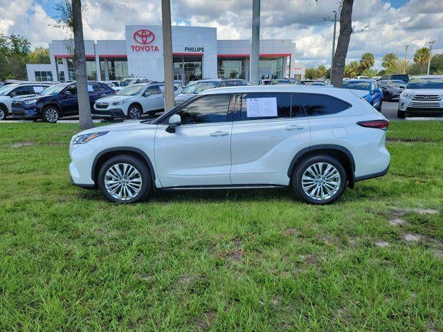 2024 Toyota Highlander Platinum