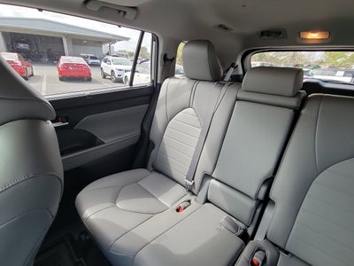 2023 Toyota Highlander XLE