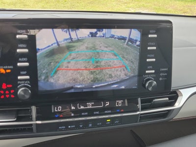 2024 Toyota Sienna LE