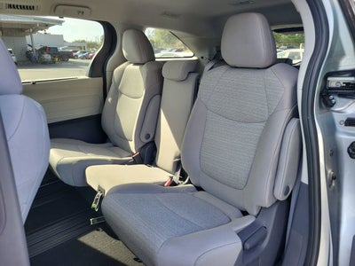 2021 Toyota Sienna LE