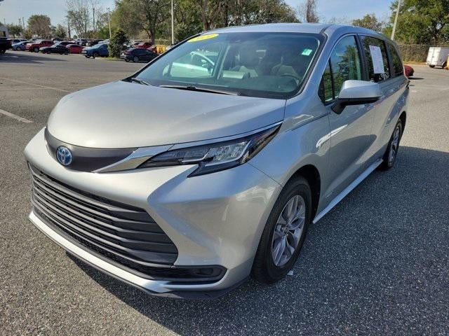 2021 Toyota Sienna LE