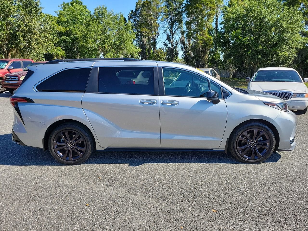 2024 Toyota Sienna XSE