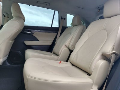 2021 Toyota Highlander Hybrid Limited