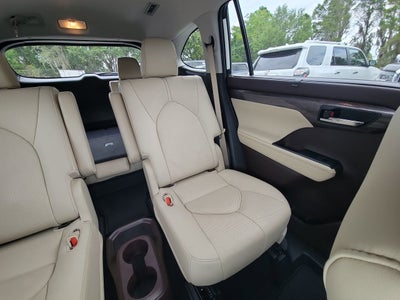 2021 Toyota Highlander Hybrid Limited
