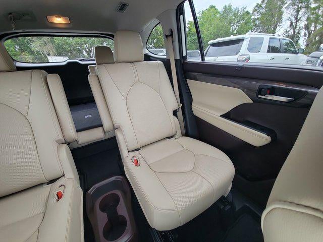 2021 Toyota Highlander Hybrid Limited