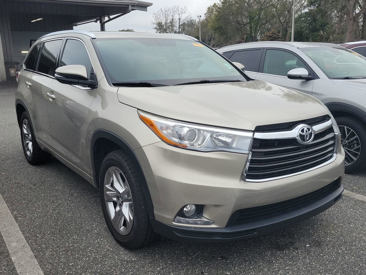 2016 Toyota Highlander Limited Platinum V6