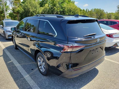 2023 Toyota Sienna XLE
