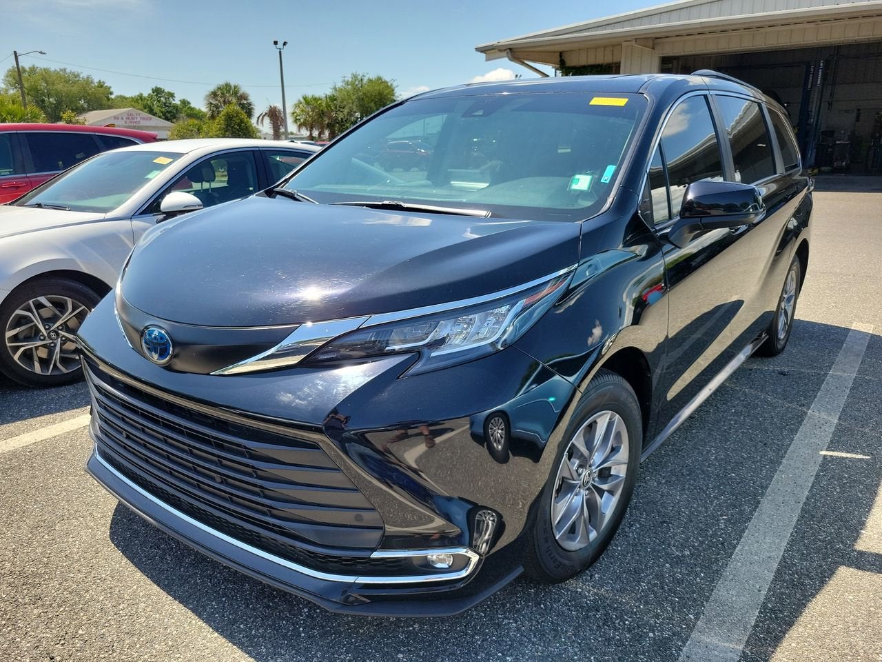2023 Toyota Sienna XLE