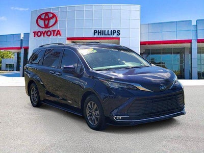 2021 Toyota Sienna XLE