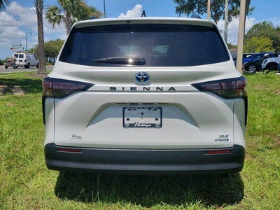 2023 Toyota Sienna XLE