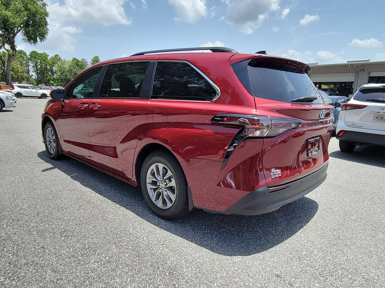 2025 Toyota Sienna XLE