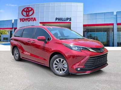 2025 Toyota Sienna XLE
