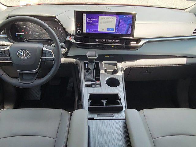 2025 Toyota Sienna XLE